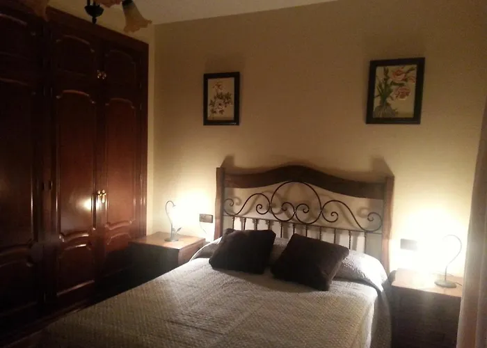 Cortijo Rural Gonzalez Lodge *