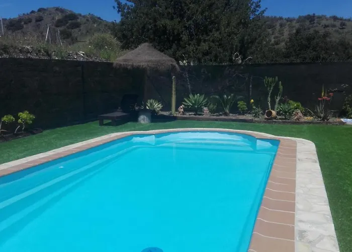 Cortijo Rural Gonzalez Lodge *